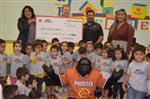 Students with gorilla