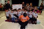 Suns gorilla with students